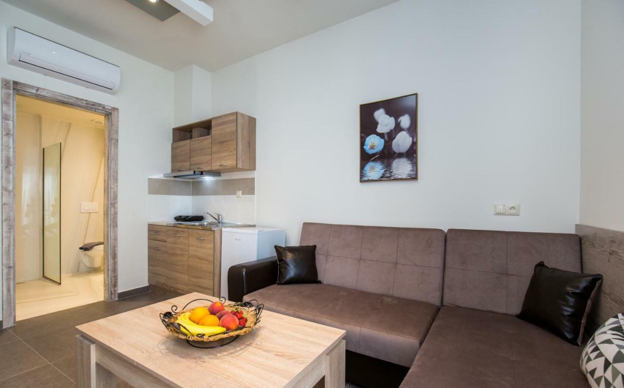 Studios & Apartments Elisabeta Limenaria  Extérieur photo