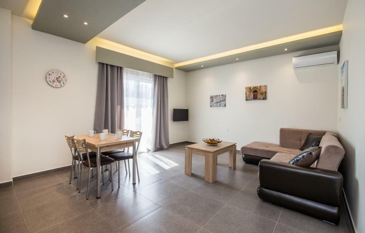 Studios & Apartments Elisabeta Limenaria  Extérieur photo