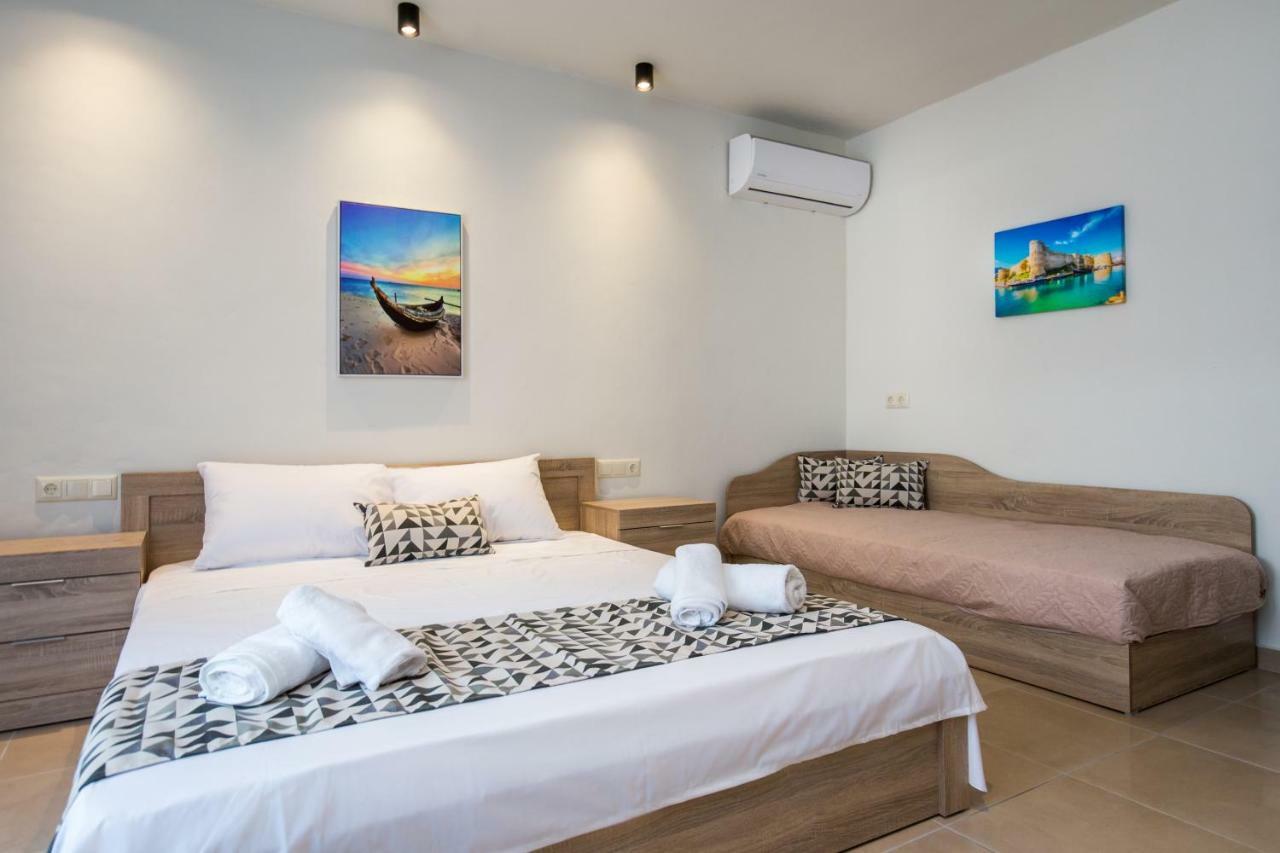 Studios & Apartments Elisabeta Limenaria  Extérieur photo