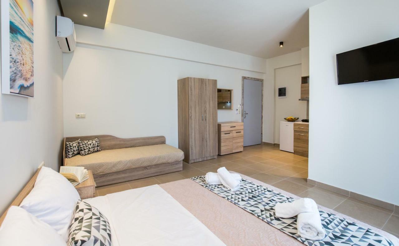 Studios & Apartments Elisabeta Limenaria  Extérieur photo